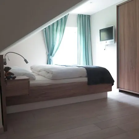 Bunk 公寓 *